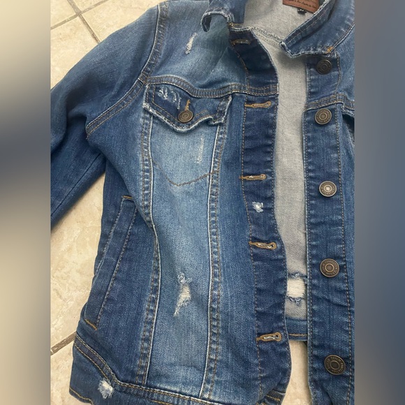 Denim jacket - Picture 3 of 4